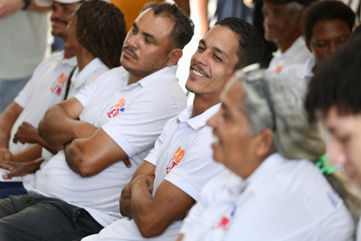 Recife lança programa de bolsas para educar pessoas em situação de rua