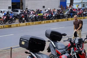 Motociclistas saíram do Coque em direção à sede do governo estadual
