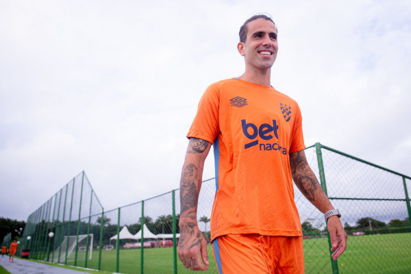 Sérgio Oliveira, meia do Sport