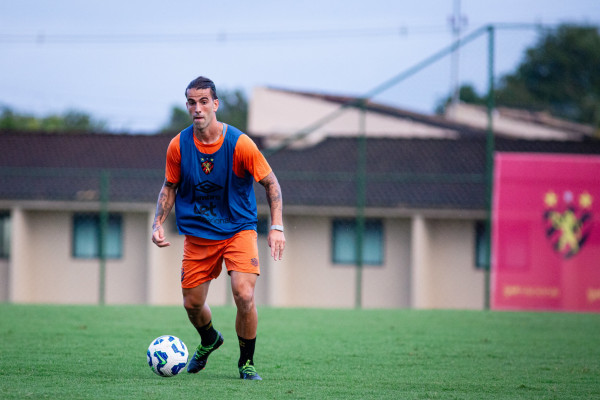 Sérgio Oliveira, meia do Sport