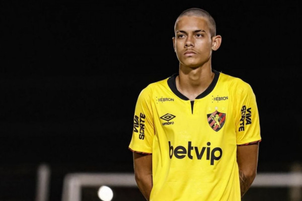 Rafinha, lateral do sub-20 do Sport