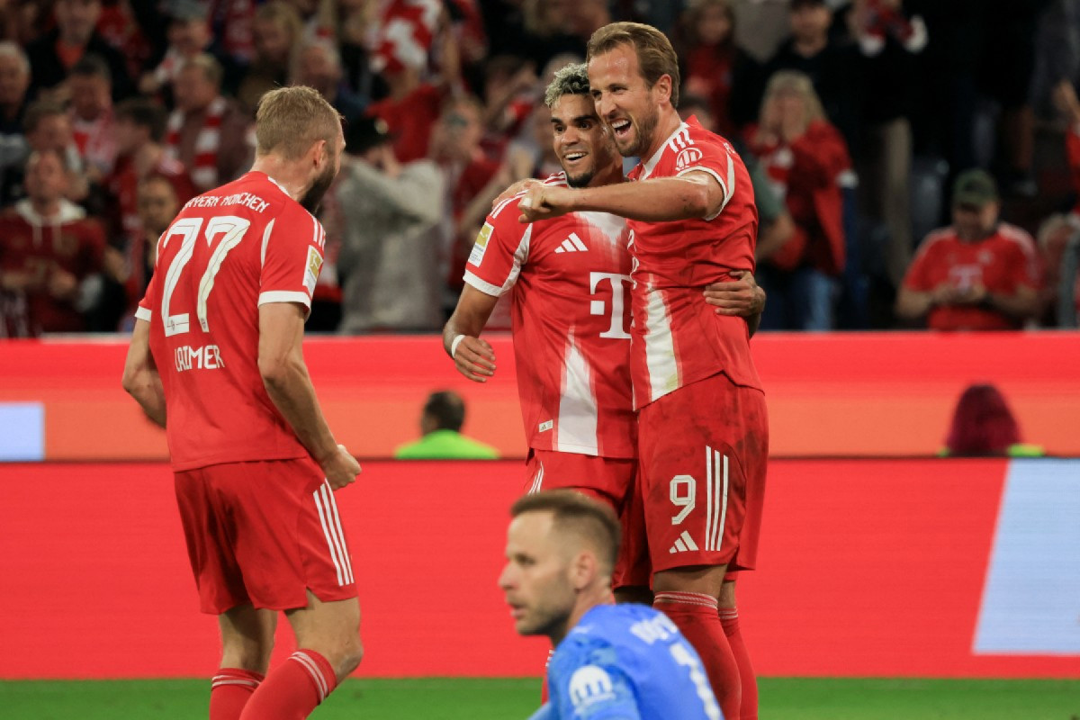 Harry Kane, Luis Diaz e Konrad Laimer, jogadores do Bayern de Munique (Josef Hildenbrand/AFP) Harry Kane, Luis Diaz e Konrad Laimer, jogadores do Bayern de Munique/Josef Hildenbrand/AFP