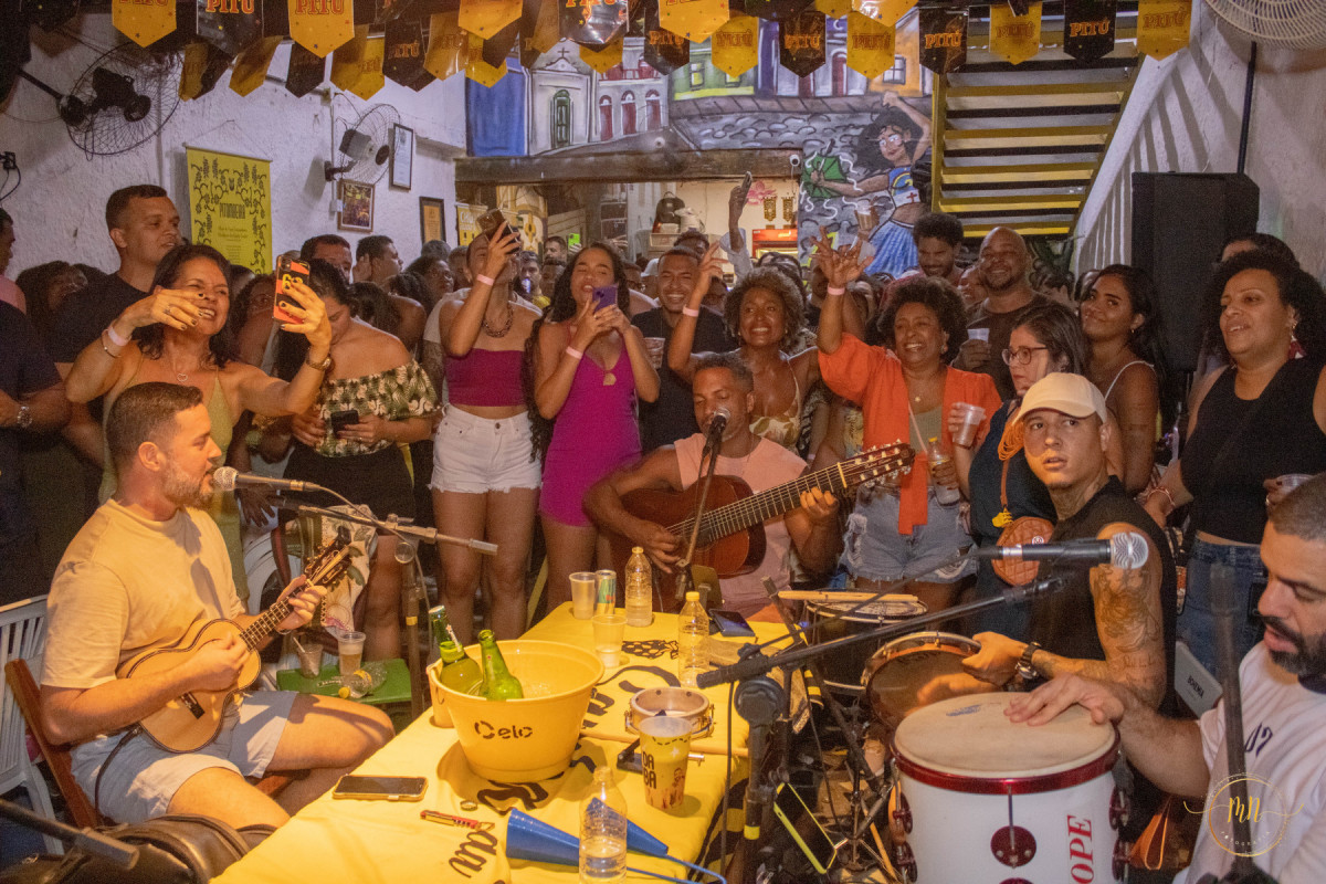 O Samba da Pitomba acontece todo mês na sede da Pitombeira dos Quatro Cantos, em Olinda.