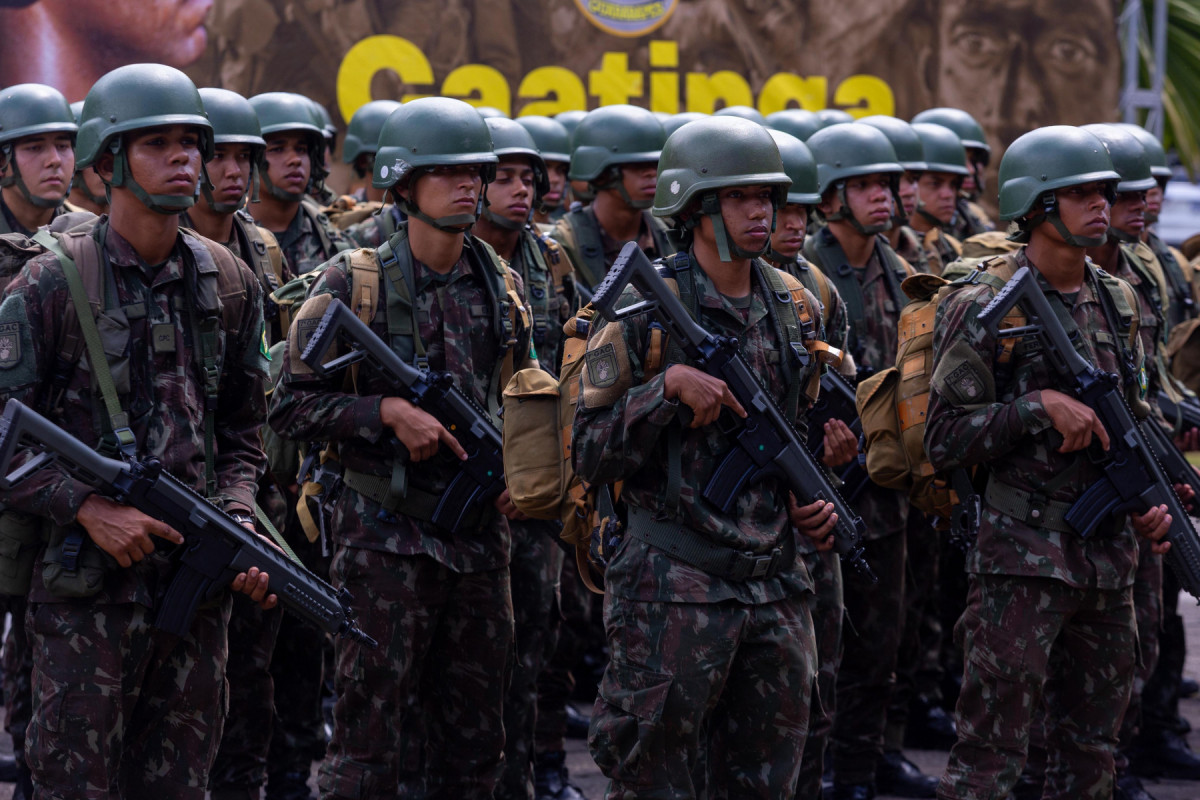 Comando Militar do Nordeste celebra Dia do Soldado no Recife
