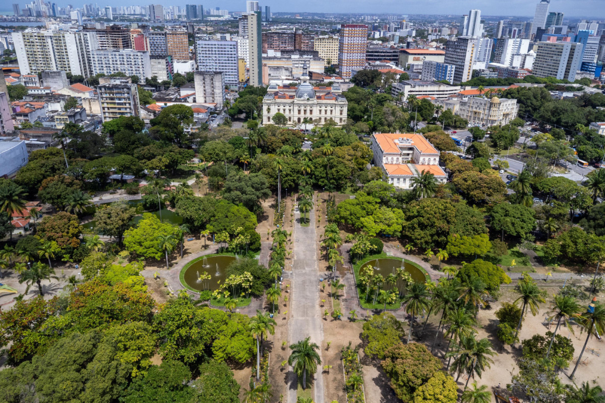 Áreas verdes ainda resistem e recebem manutenções da prefeitura