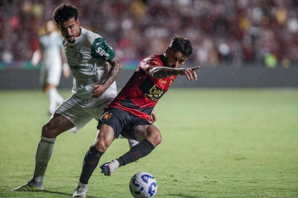 Sport x Palmeiras em partida realizada na Ilha do Retiro