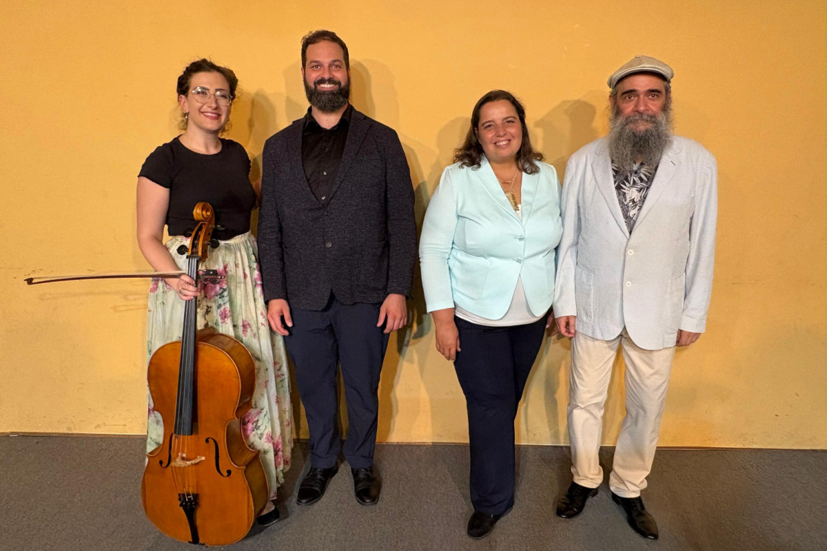 Grupo canadense Yddish Glory, formado por Beth Silver, Clark Schaufele, Anna Shternshis and Psoy Korolenko (Foto: Divulgação/Dan Rosenberg) Grupo canadense Yddish Glory, formado por Beth Silver, Clark Schaufele, Anna Shternshis and Psoy Korolenko/Foto: Divulgação/Dan Rosenberg