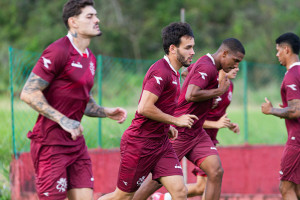 Time do Náutico em treinamento