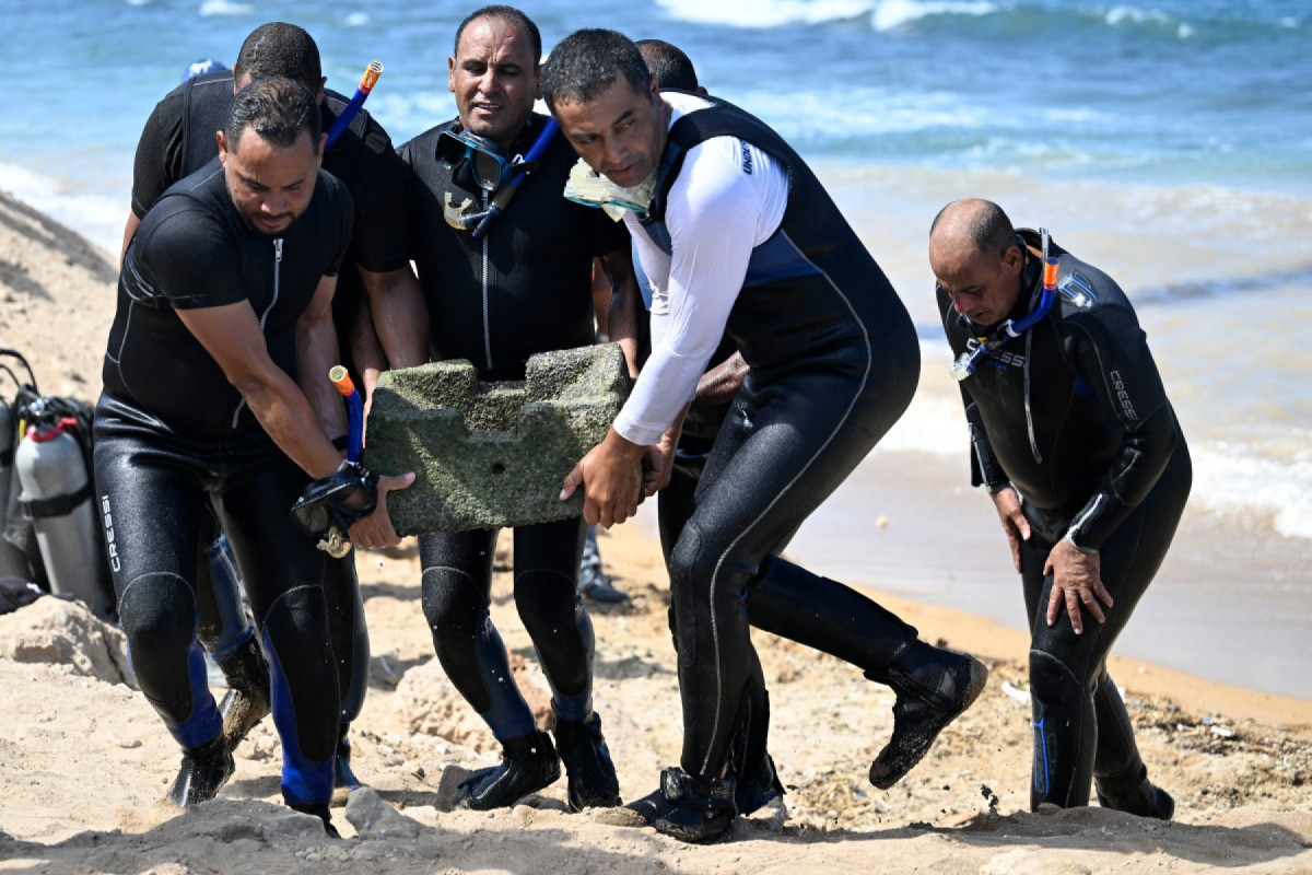 Vestígios de cidade submersa recuperados em Alexandria, no Egito