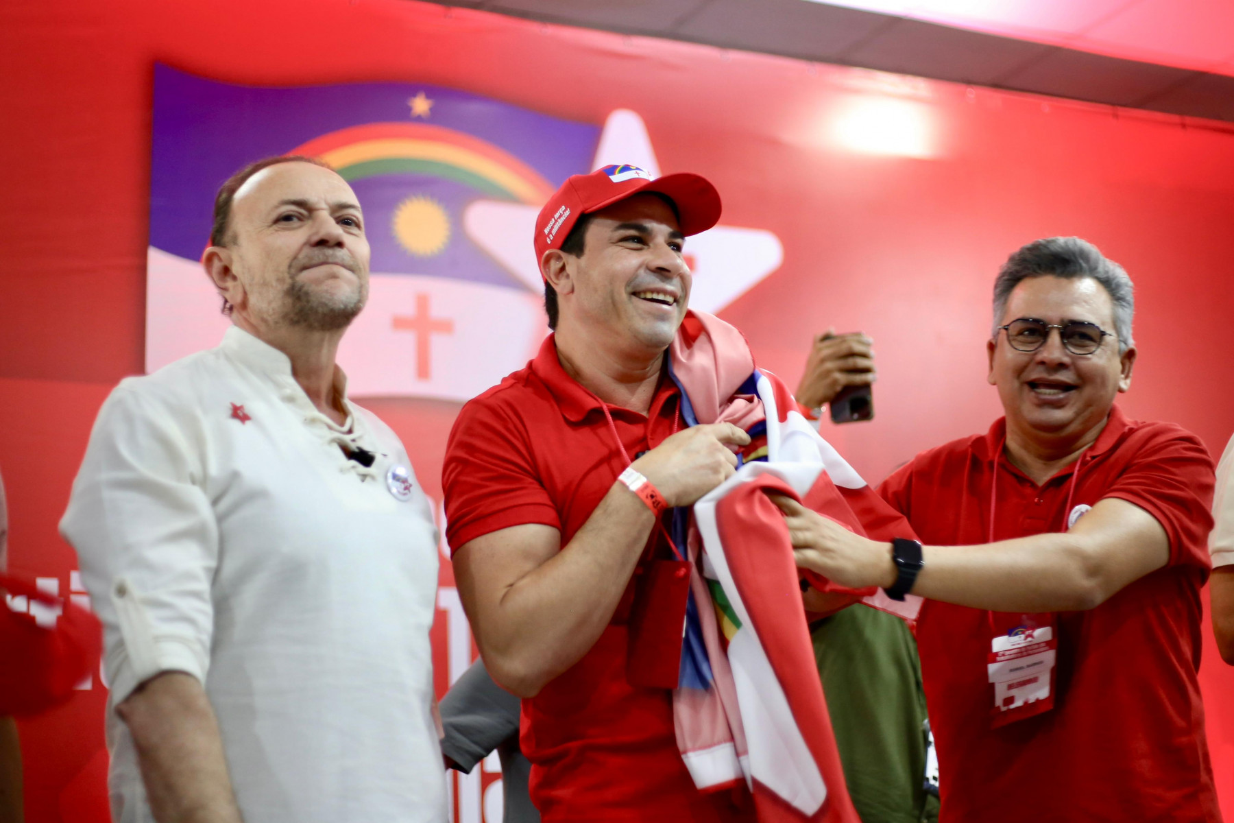 
O deputado Carlos Veras como presidente estadual do PT estadual 

