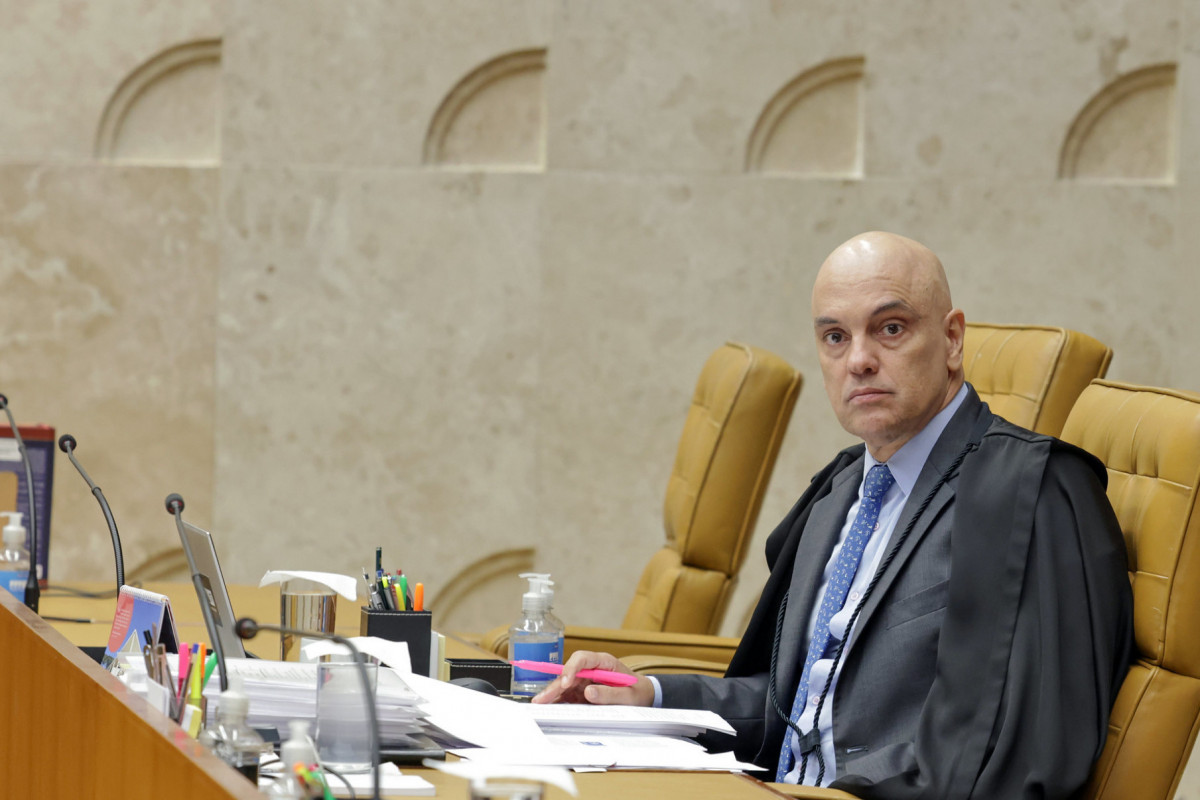 Quando questionados se são a favor do afastamento de Moraes da Suprema Corte, 46% dizem ser a favor e 43%, contra (Rosinei Coutinho/STF) Quando questionados se são a favor do afastamento de Moraes da Suprema Corte, 46% dizem ser a favor e 43%, contra/Rosinei Coutinho/STF