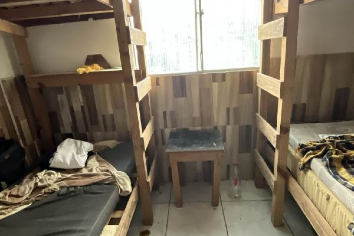 Foram resgatados 18 trabalhadores do Bar da Praia Muro Alto, 18 da ASLA Construtora LTDA e 12 da Litoral Sul Churrascaria LTDA. (Foto: Reprodução / MPT) Foram resgatados 18 trabalhadores do Bar da Praia Muro Alto, 18 da ASLA Construtora LTDA e 12 da Litoral Sul Churrascaria LTDA./Foto: Reprodução / MPT