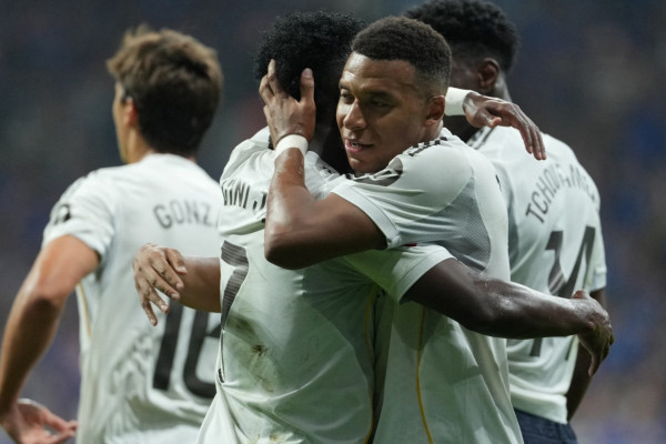 Mbappé e Vinicius Jr, dupla de ataque do Real Madrid (CESAR MANSO / AFP)