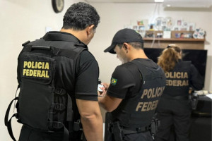Megaoperação da PF e Receita Federal miram esquema bilionário do crime organizado no setor de combustíveis