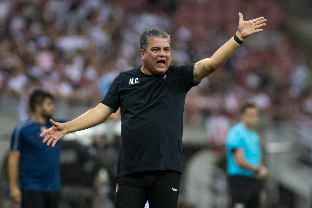 Marcelo Cabo, técnico do Santa Cruz/Rafael Vieira