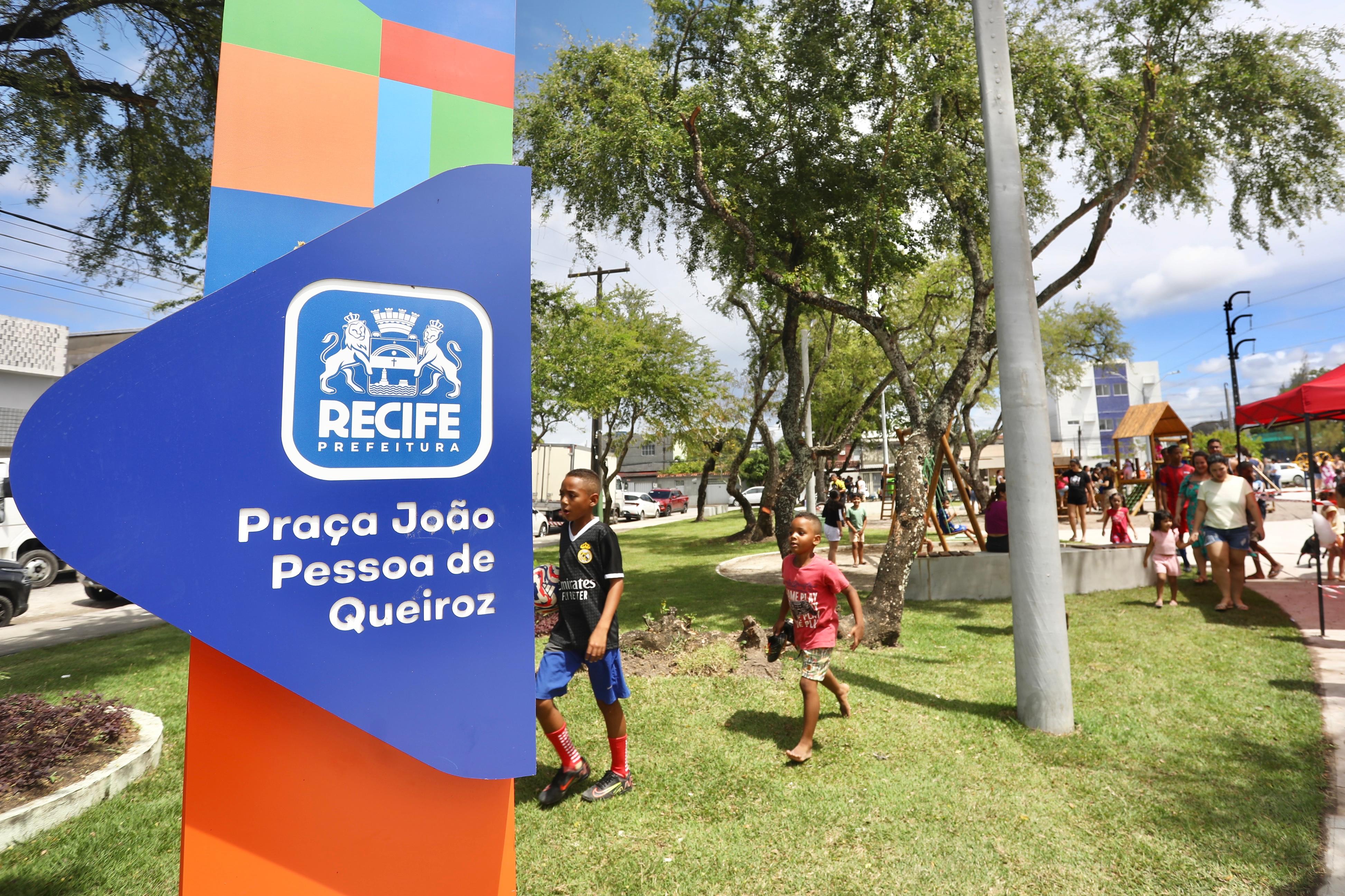 Fotos: Hélia Scheppa/Prefeitura do Recife