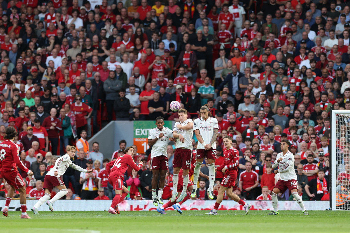 Liverpool tenta o bicampeonato inglês (DARREN STAPLES / AFP) Liverpool tenta o bicampeonato inglês/DARREN STAPLES / AFP