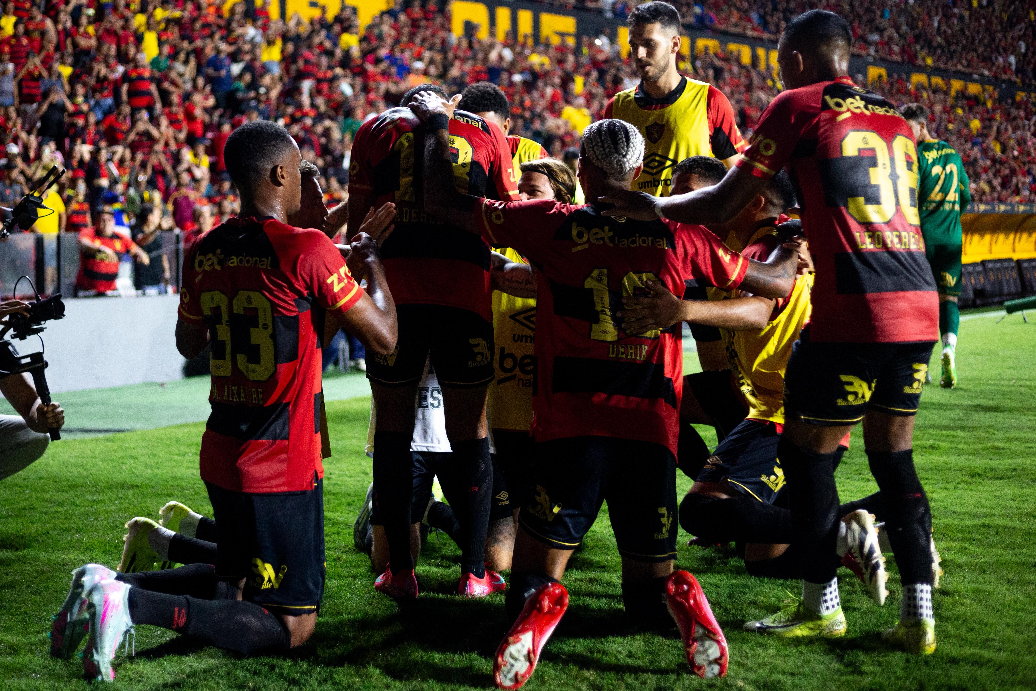 Sport comemora gol contra o Vasco (Rafael Vieira/DP)