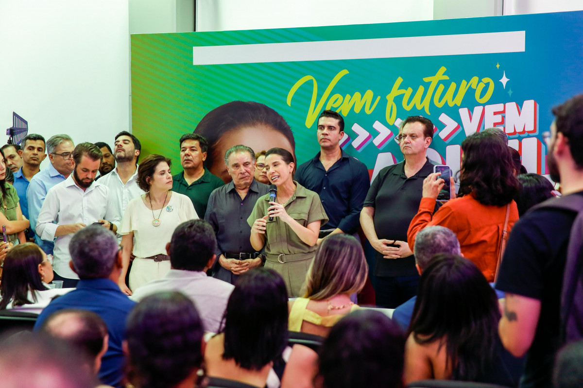 Inauguração da nova sede do PSD Pernambuco (Foto: Crysli Viana/ DP FOTO)