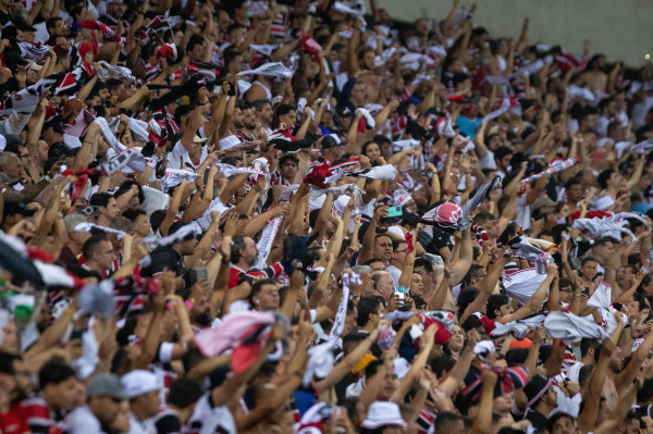 Torcida do Santa Cruz (Rafael Vieira)