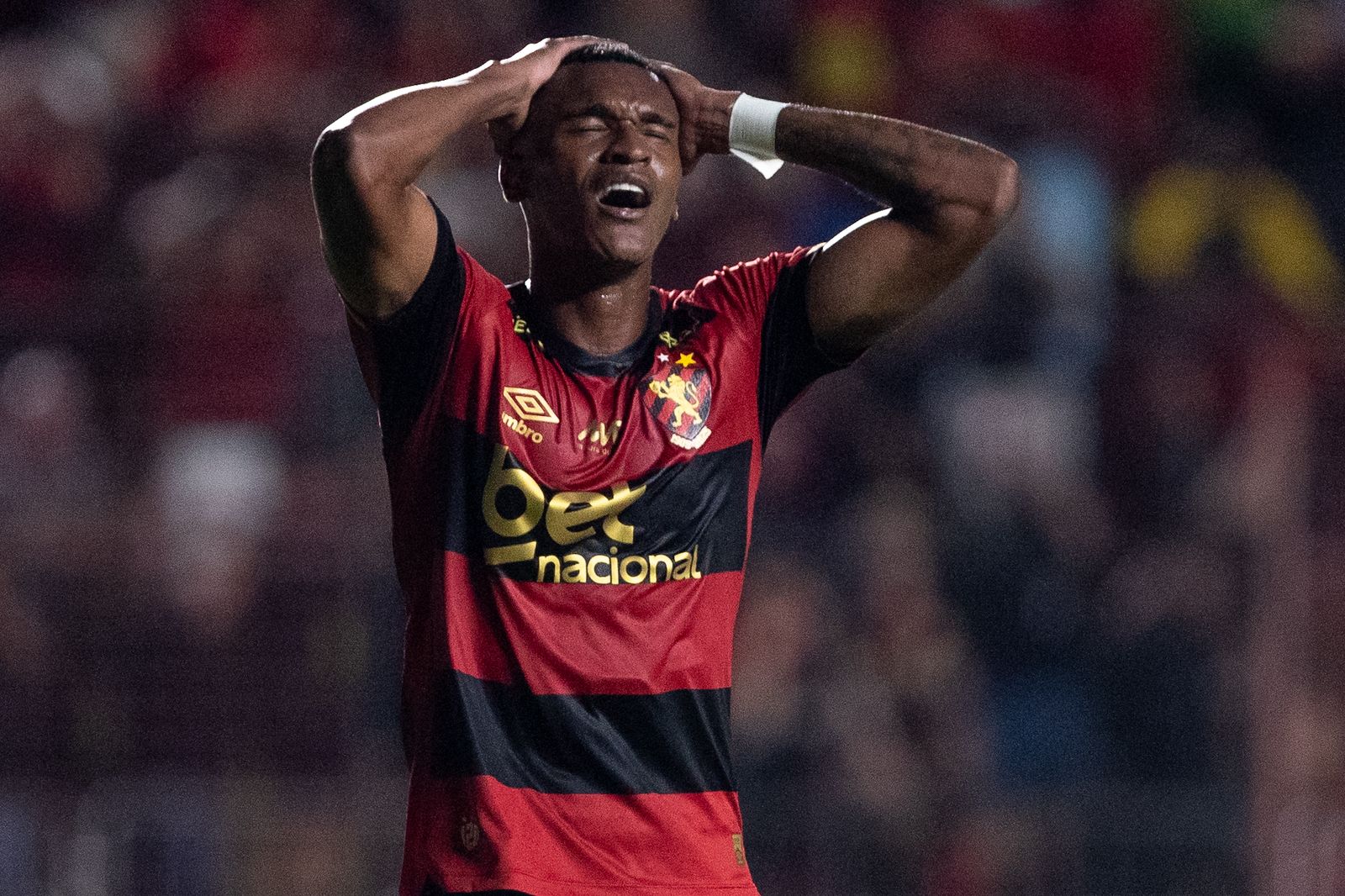 Matheus Alexandre, lateral-direito do Sport (Rafael Vieira)