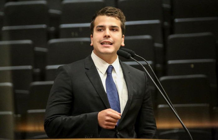 Antonio Coelho garante que, com a aprovação da emenda, 25% da receita do FEEF será destinado aos municípios (Foto: Alepe) Antonio Coelho garante que, com a aprovação da emenda, 25% da receita do FEEF será destinado aos municípios/Foto: Alepe