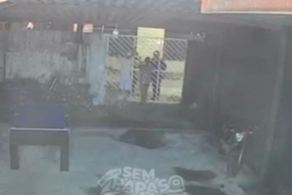 Mulher sobrevive após levar mais de dez tiros em Cruz de Rebouças, em Igarassu
(Reprodução/redes sociais) Mulher sobrevive após levar mais de dez tiros em Cruz de Rebouças, em Igarassu
/Reprodução/redes sociais