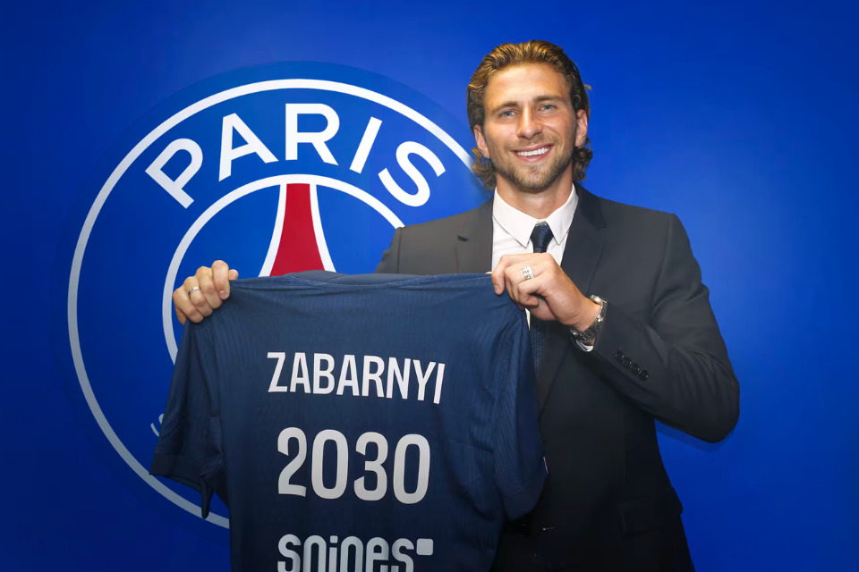 Illia Zabarnyi, zagueiro do PSG (Divulgação/PSG) Illia Zabarnyi, zagueiro do PSG/Divulgação/PSG