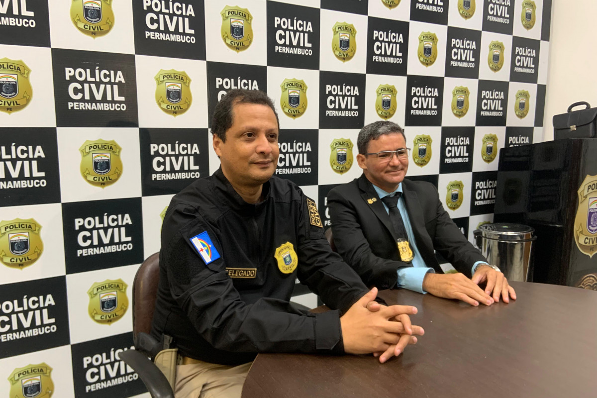 Delegado Paulo Gondim, Gestor DIM;Delegado Alaumo Gomes, Oitava DESEC. (Foto: Divulgação/PCPE) Delegado Paulo Gondim, Gestor DIM;Delegado Alaumo Gomes, Oitava DESEC./Foto: Divulgação/PCPE
