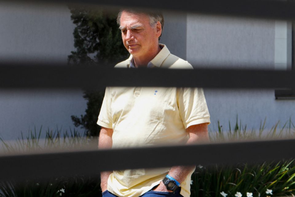 O Supremo Tribunal Federal (STF) iniciou na terça-feira as deliberações sobre o veredicto do julgamento do ex-presidente Jair Bolsonaro, acusado de planejar um golpe para tentar manter o poder após perder a eleição de 2022 (Foto: Sergio Lima / AFP) O Supremo Tribunal Federal (STF) iniciou na terça-feira as deliberações sobre o veredicto do julgamento do ex-presidente Jair Bolsonaro, acusado de planejar um golpe para tentar manter o poder após perder a eleição de 2022/Foto: Sergio Lima / AFP