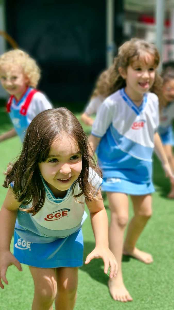 O projeto leva os pequenos a imaginar uma própria identidade artística (Mayara Evelin/GGE)