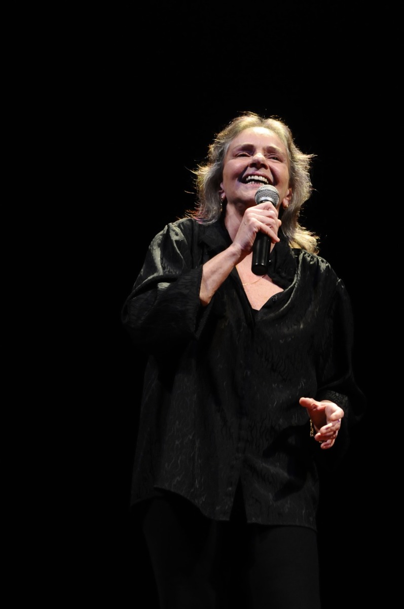 Angela Ro Ro é autora de hits como Amor, Meu Grande Amor e Só Nos Resta Viver (Foto: Ricardo Fernandes)