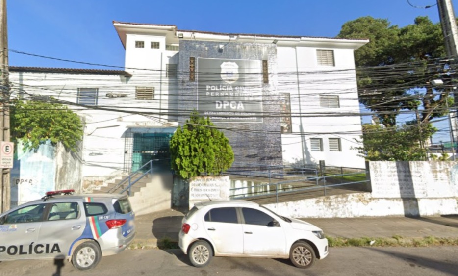 Suspeita foi levada para a DPCA, no Recife (Foto: Reprodução/Google Street View) Suspeita foi levada para a DPCA, no Recife/Foto: Reprodução/Google Street View