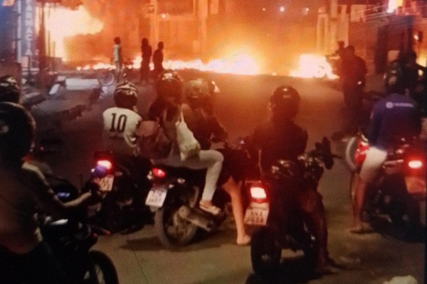 Criminosos ateiam fogo em Nova Descoberta (Foto: Reprodução/Telegram)