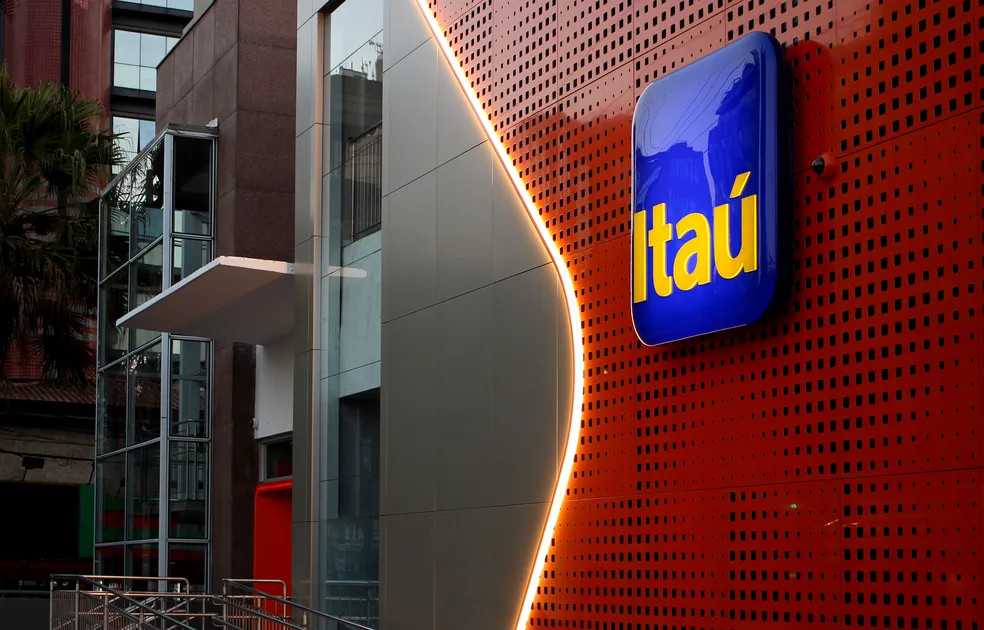 O Itaú Unibanco demitiu nesta segunda-feira, 8, cerca de mil funcionários, que trabalhavam em regime híbrido ou integralmente remoto, em home office, de acordo com o Sindicato dos Bancários/Foto: Divulgação