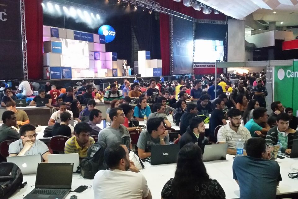 A suspensão do evento foi divulgada inicialmente nas redes sociais da Campus Party Brasil e confirmada pelo Diario de Pernambuco nesta terça-feira (9) (Foto: Sumaia Villela / Agência Brasil) A suspensão do evento foi divulgada inicialmente nas redes sociais da Campus Party Brasil e confirmada pelo Diario de Pernambuco nesta terça-feira (9)/Foto: Sumaia Villela / Agência Brasil