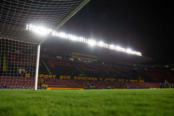 Recife, PE, 31/08/2025 - SPORT X VASCO - Na noite deste domingo(31), a equipe do Sport recebeu a equipe do Vasco pelo Campeonato Brasileiro da Serie A 2025 no estádio da Ilha do Retiro.
