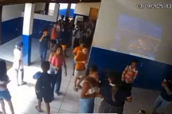 Alícia foi espancada no banheiro da escola (Foto: Reprodução)