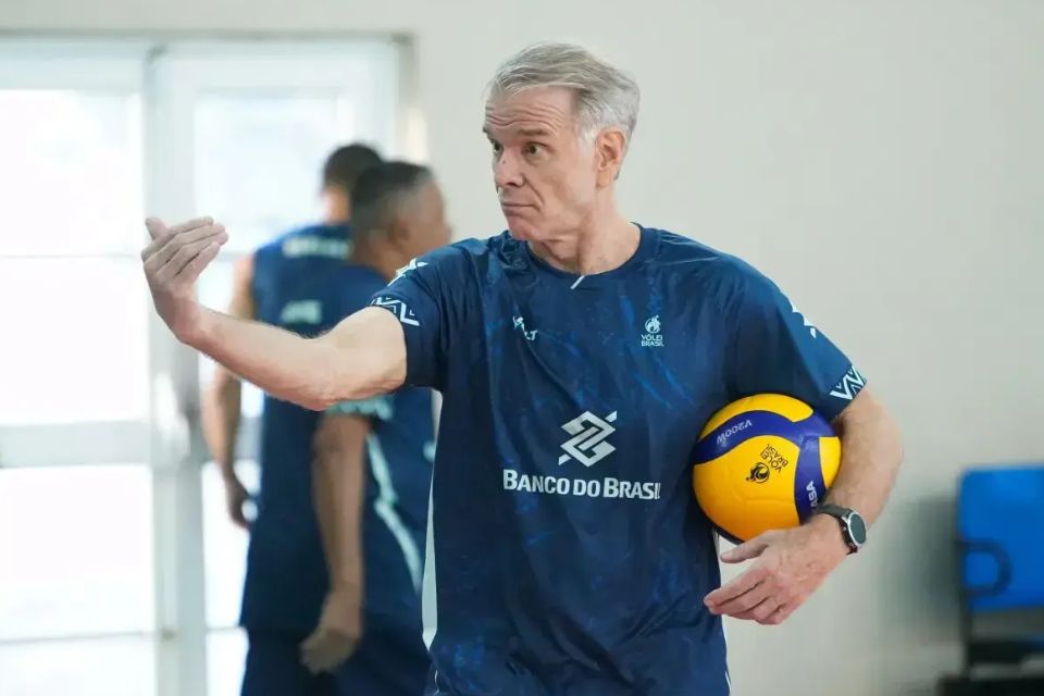 Bernadinho, técnico do Santa Cruz/Mauricio Val/CBV