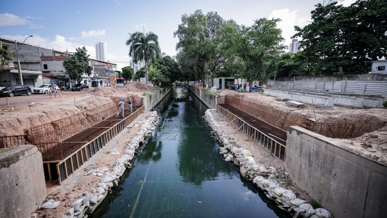 Obras de pontilhões em Setúbal devem ser totalmente finalizadas em 2026, diz prefeitura (Foto: Edson Holanda/PCR) Obras de pontilhões em Setúbal devem ser totalmente finalizadas em 2026, diz prefeitura/Foto: Edson Holanda/PCR