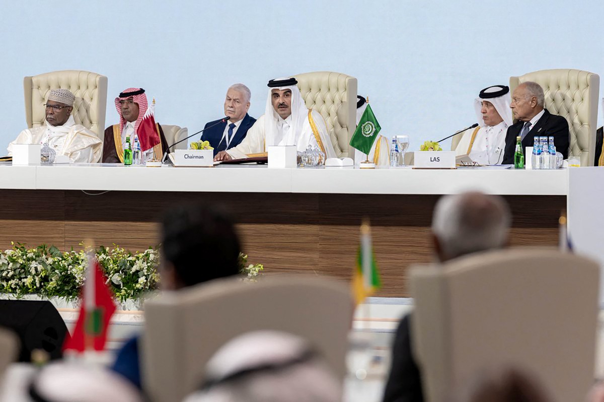 Cúpula de emergência árabe-islâmica de 2025, em Doha (Agência de Notícias do Catar / AFP) Cúpula de emergência árabe-islâmica de 2025, em Doha/Agência de Notícias do Catar / AFP