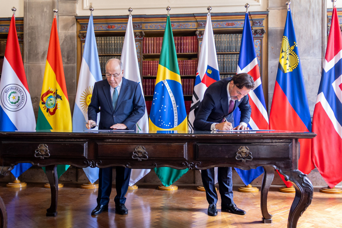 Alckimin durante cerimônia de assinatura do Acordo de Livre Comércio MERCOSUL-EFTA

/Júlio César Silva/MDIC 