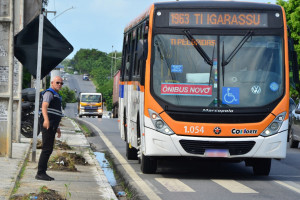 Paradas de ônibus são alteradas durante obras na BR-101 Norte
