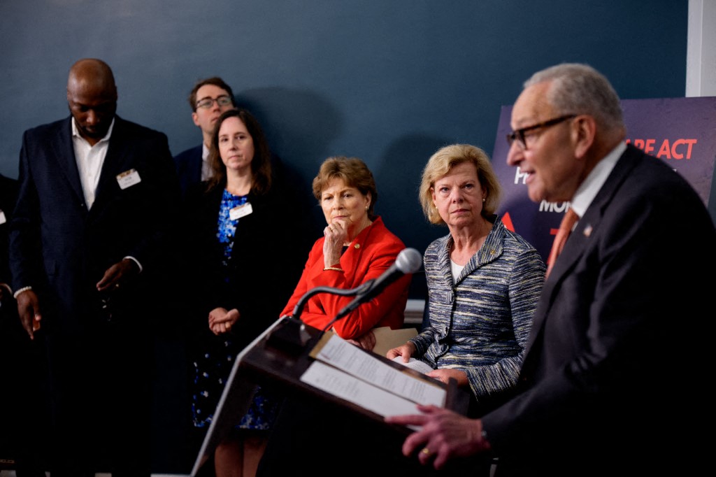 

Líder da minoria no Senado dos EUA, Chuck Schumer /ANDREW HARNIK / GETTY IMAGES AMÉRICA DO NORTE / Getty Images via AFP
