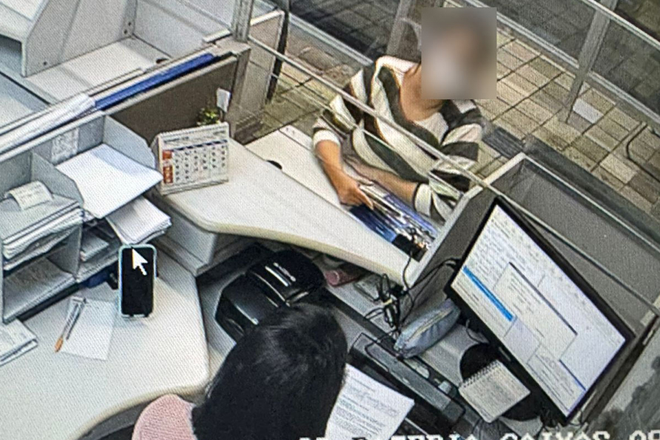 Mulher que tentava aplicar golpe na agência da Caixa foi presa em Gravatá/Divulgação/PF