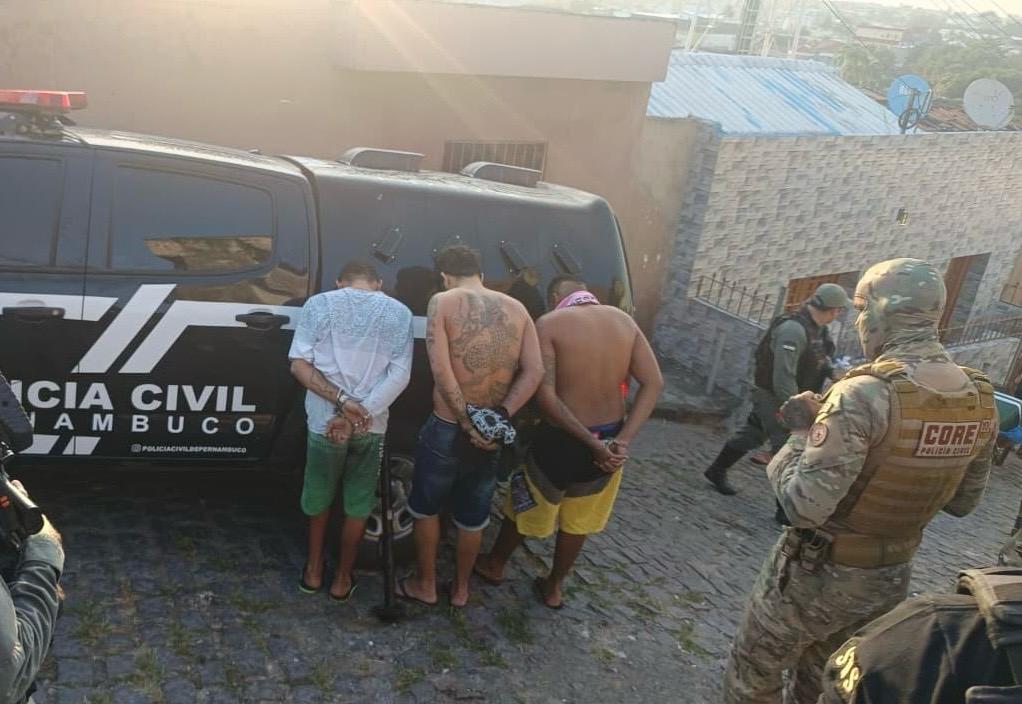 A ação resultou na expedição de sete mandados de prisão e 14 mandados de busca e apreensão/Foto: Divulgação/ PCPE