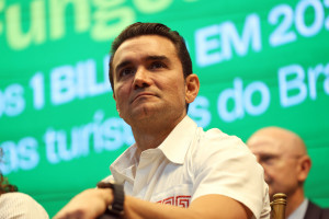 O ministo do Turismo, Celso Sabino.