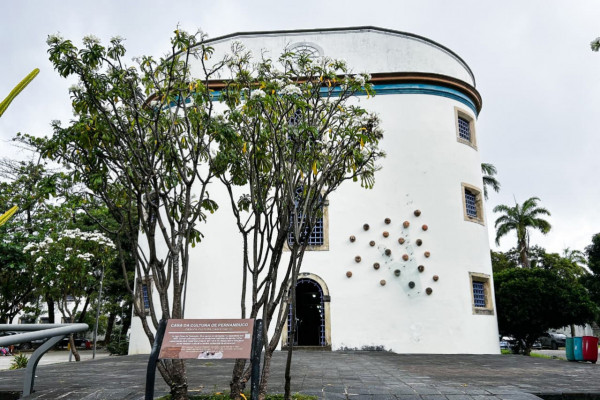 Casa da Cultura, no Centro do Recife, abriga histórias centenárias  (Foto: Adelmo Lucena/DP)