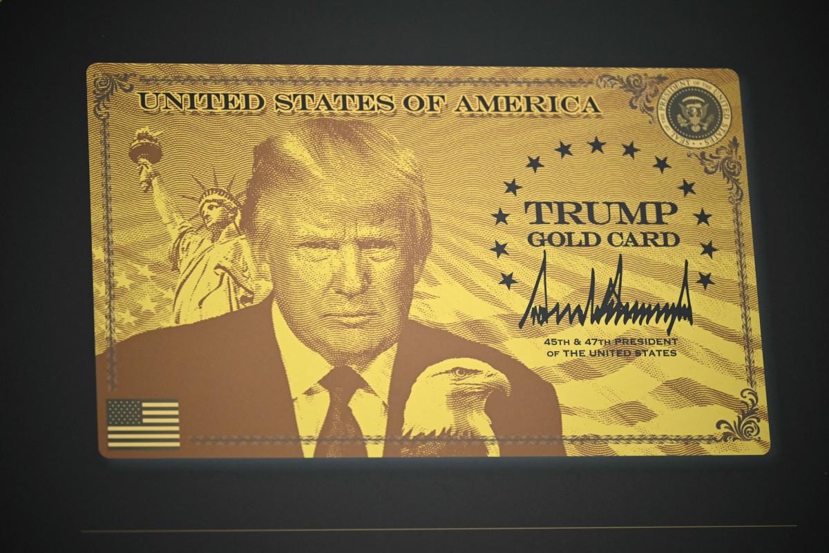 Gold Card (MANDEL NGAN / AFP) Gold Card/MANDEL NGAN / AFP