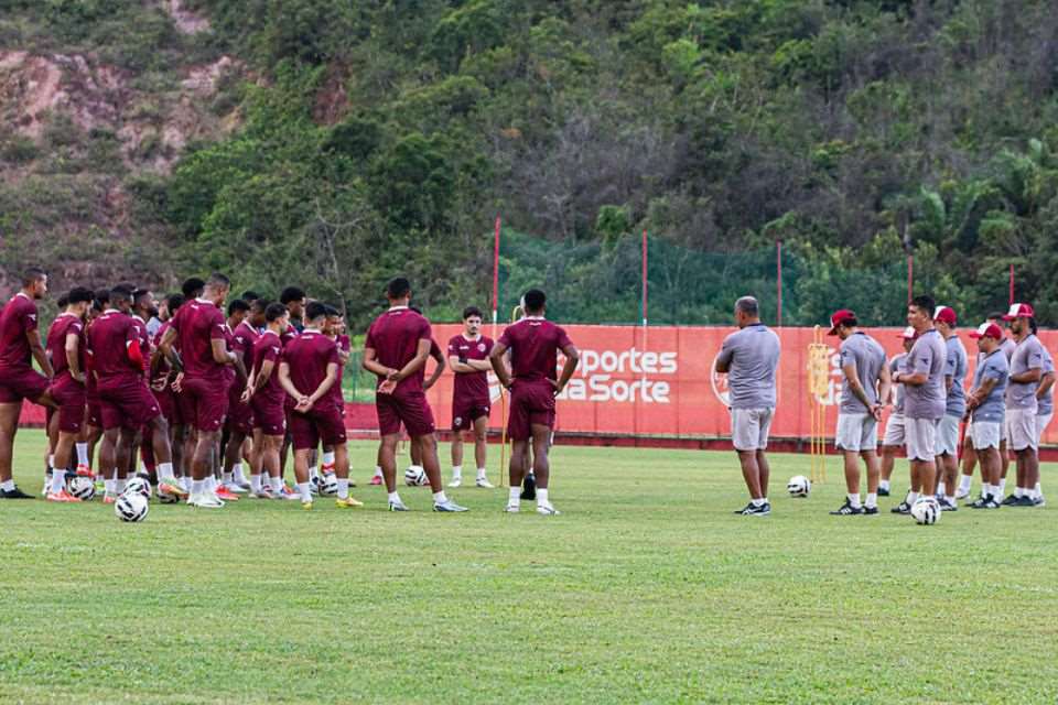 Elenco do Náutico em treinamento no CT/Gabriel França / CNC